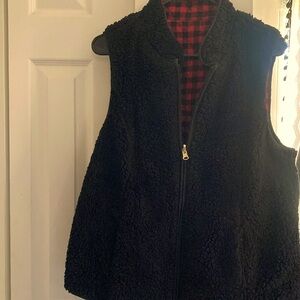 Reversible vest